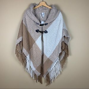 Mixit Toggle Closure Poncho